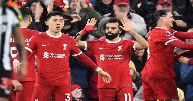 Despedida Brilhante de Salah: Liverpool Supera o Paredão do Newcastle e Reconquista a Liderança Isolada da Premier League.